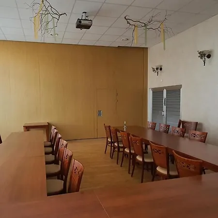 Ξενοδοχείο Empelde *
